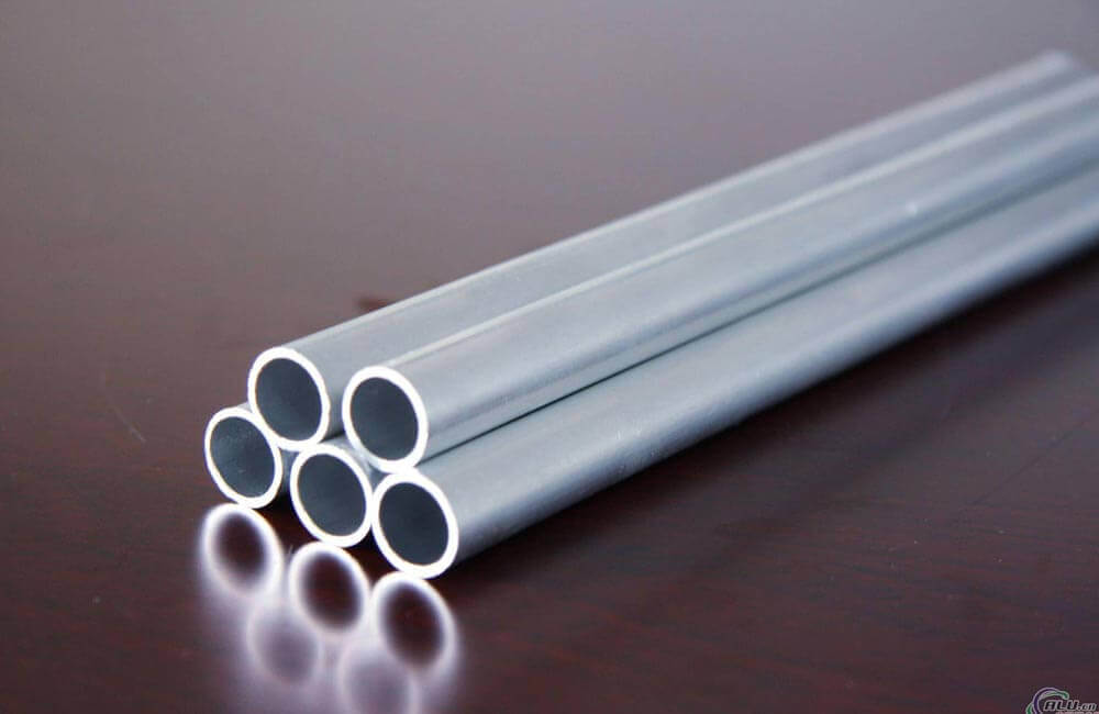 Everything To Know About SS 304 Pipes And Tubes